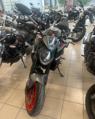 Ducati Monster 937 PLUS