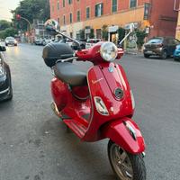 Piaggio Vespa LX 125