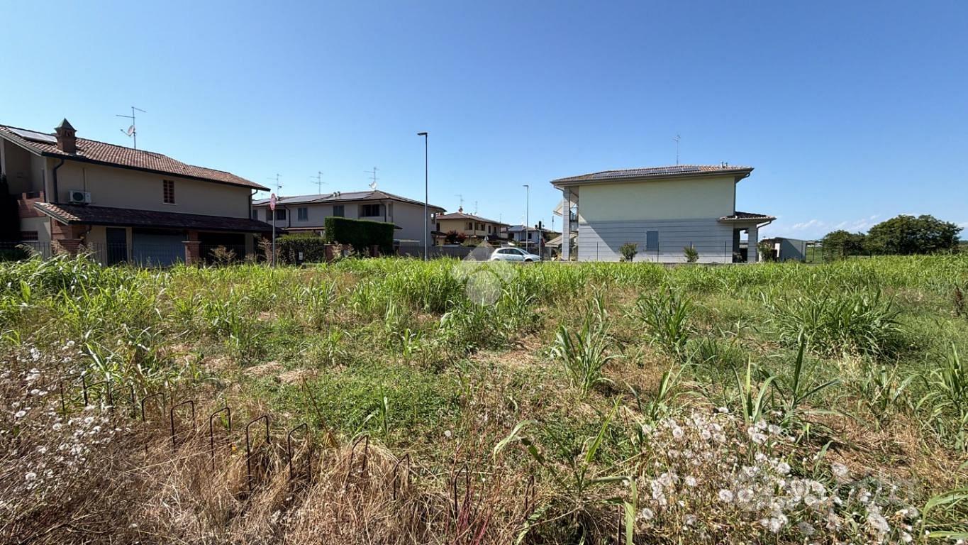 TER. RESIDENZIALE A PIERANICA - Vista 3