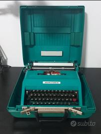 Macchina da scrivere Olivetti 45