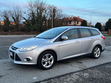 Ford Focus 1.6 Ti-VCT 125 CV