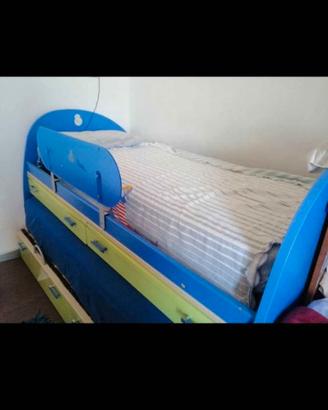 Letto singolo a castello basso doppio e scrivania