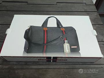 borsa da viaggio Tommy Hilfiger con profumo