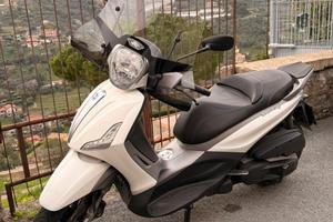 Beverly 350 sport touring