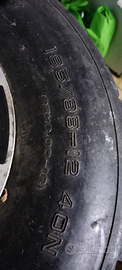 Gomme maxxis 185 88 12
