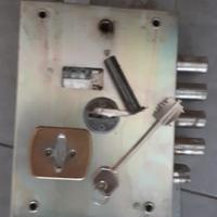 Serratura doppia mappa