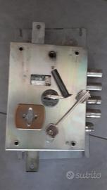 Serratura doppia mappa