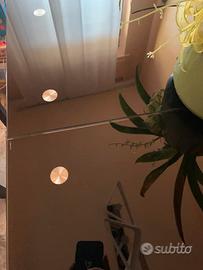 tavolo in legno e vetro