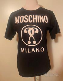 Tshirt Moschino