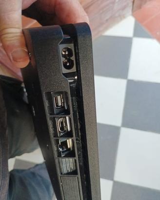 PS4 slim