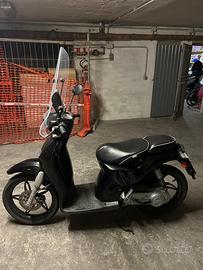 Aprilia Scarabeo 2017