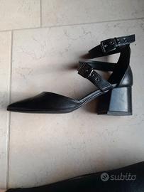 Décolleté Divine Follie pelle nera tacco medio 5,5