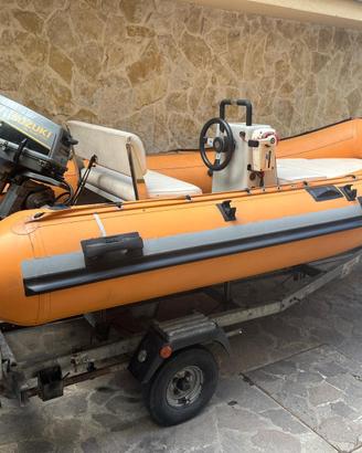 Gommone Joker Boat 3.70m con Suzuki 15cv+Carrello