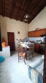 Singola Con Terreno Santa Venerina Acireale Guard