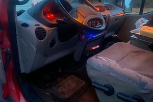 Renault Mascott