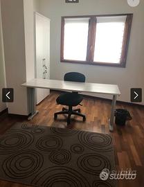 Rende via Kennedy, stanza in ufficio