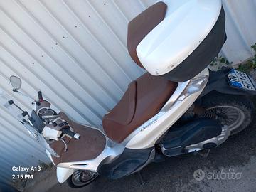 vespa beverly 300 