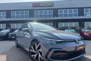 Volkswagen Golf 8 R-LINE 1.5 TSI 130 CV EVO ACT NE