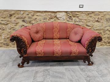DIVANO ANTICO in legno e tessuto
