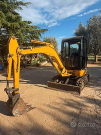 Escavatore JCB 25 quintali 