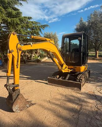 Escavatore JCB 25 quintali 