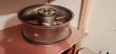 Cerchio posteriore originale R1 Yamaha 09