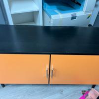 Credenza moderna
