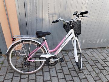 Bicicletta donna telaio basso 28 pollici 