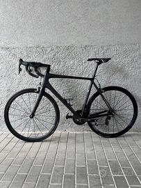 Bici da corsa in carbonio