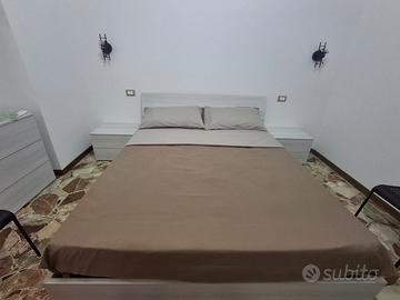 Spaziosa stanza in pieno centro storico