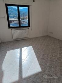 Trilocale con terrazzo, box e cantina