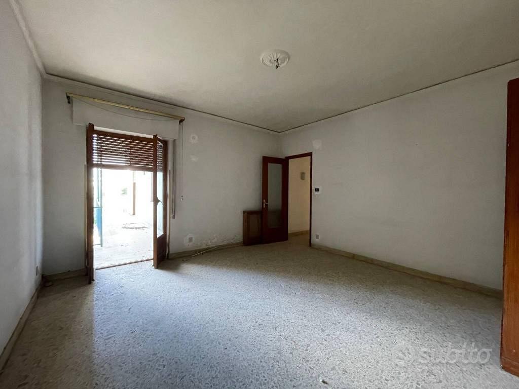 Apartment in Palermo, Quartiere Matteotti, VIII Circoscrizione - Altro