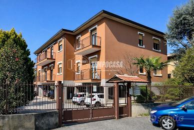 LUMINOSO TRILOCALE CON DOPPI SERVIZI E BOX