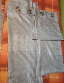 Tende Doppio pannello grigio perlato con anelli