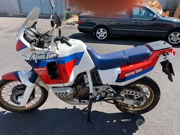 Honda XRV 750 Africa Twin - 1990