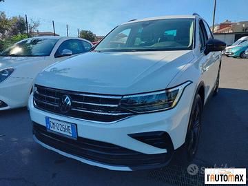 VOLKSWAGEN - Tiguan 2.0 tdi scr R-Line 150cv dsg