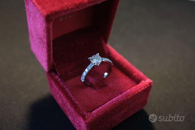 Anello con diamanti 1,14 kt, oro bianco 18 kt