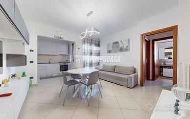 RIFINITO 3 VANI CON BOX AUTO, COSTRUZIONE 2011