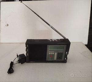 RADIO RICEVITORE GRUNDIG SATELLIT 700