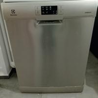 lavastoviglie  Electrolux 