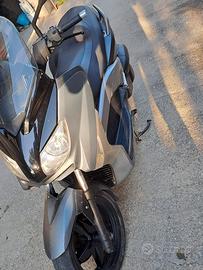 X max 250