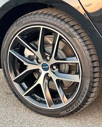 CERCHI 19”, GOMME INVERNALI e ESTIVE TESLA MODEL 3
