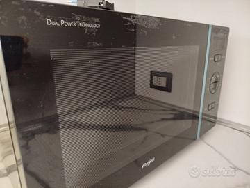 Forno a microonde Whirlpool colore argento/nero