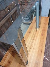 Specchio in acciaio per bagno