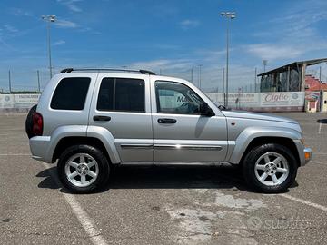 JEEP Cherokee 2ª serie - 2006 CRD Limited