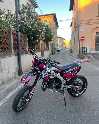 HM 70 six competion
