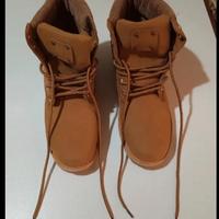 Stivaletti con lacci cammello donna 