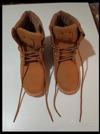 Stivaletti con lacci cammello donna 