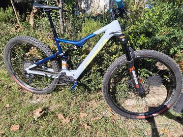 e-bike orbea Rise taglia L 