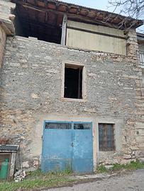 Casa Abitazione Rustico Garage